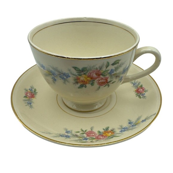 Vintage‎ Homer Laughlin Eggshell Nautilus F 42 N 5 Cup and Saucer Set - Picture 4 of 7